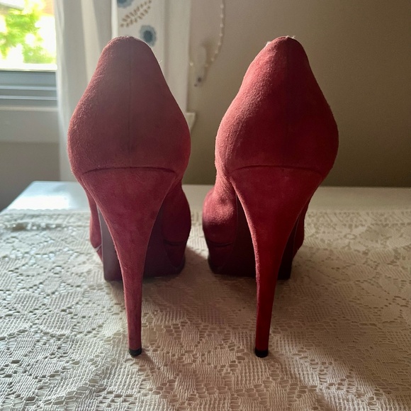 Yves Saint Laurent Burgundy Pumps Size 6 US - Picture 4 of 5